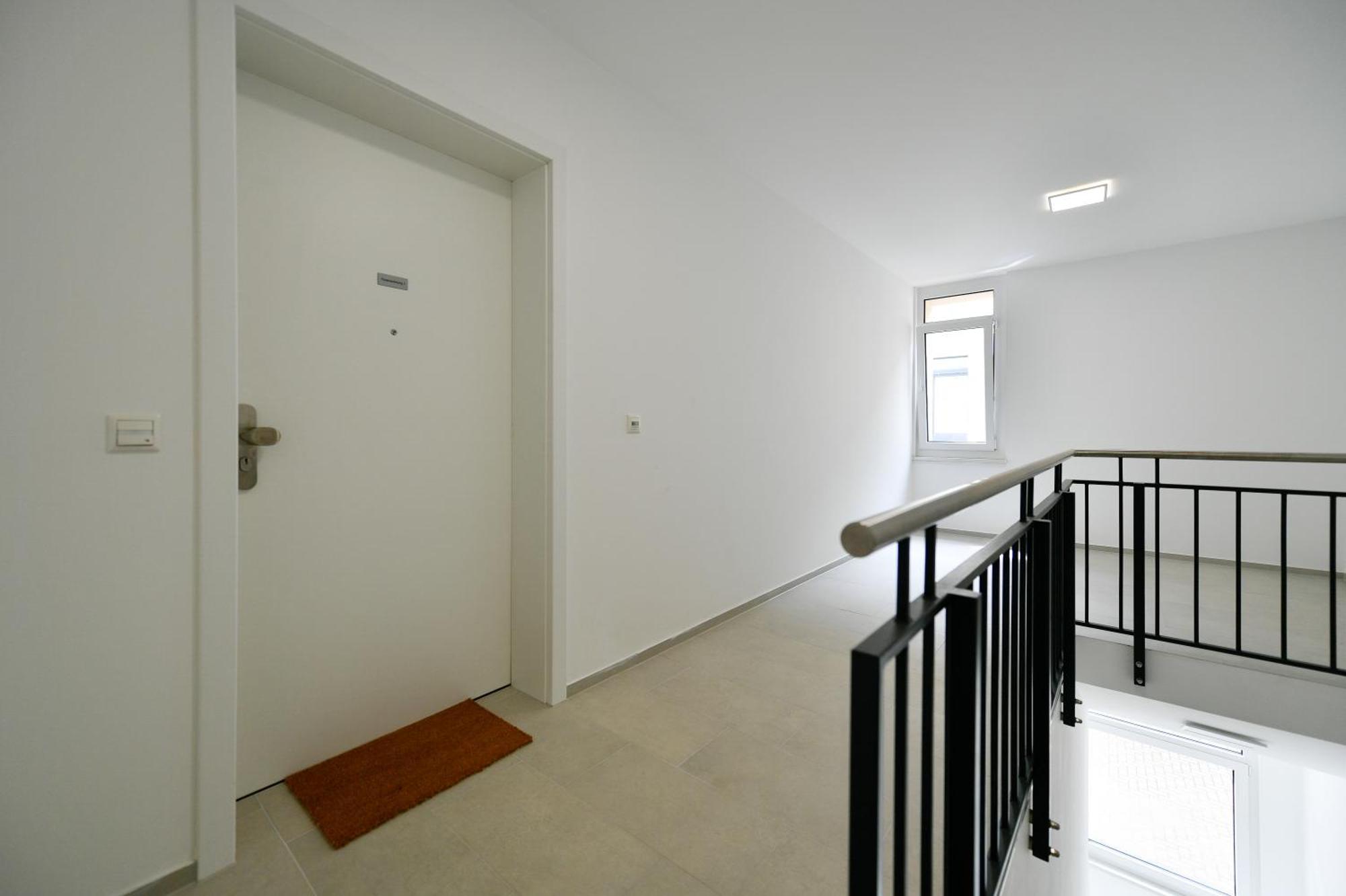 Ferienwohnungen Am Theater - Modern, Zentral Und Ruhig Mit Kueche, Waschtrockner, Netflix, Wlan Und Parkplatz- 2 Zimmer, 52 Qm Cottbus Kamer foto